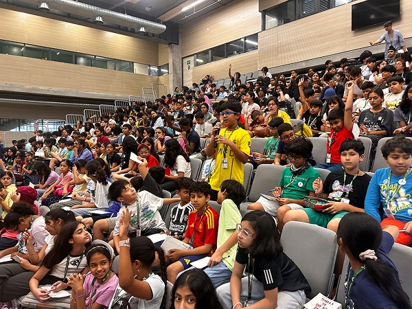 School Chameleons community moment